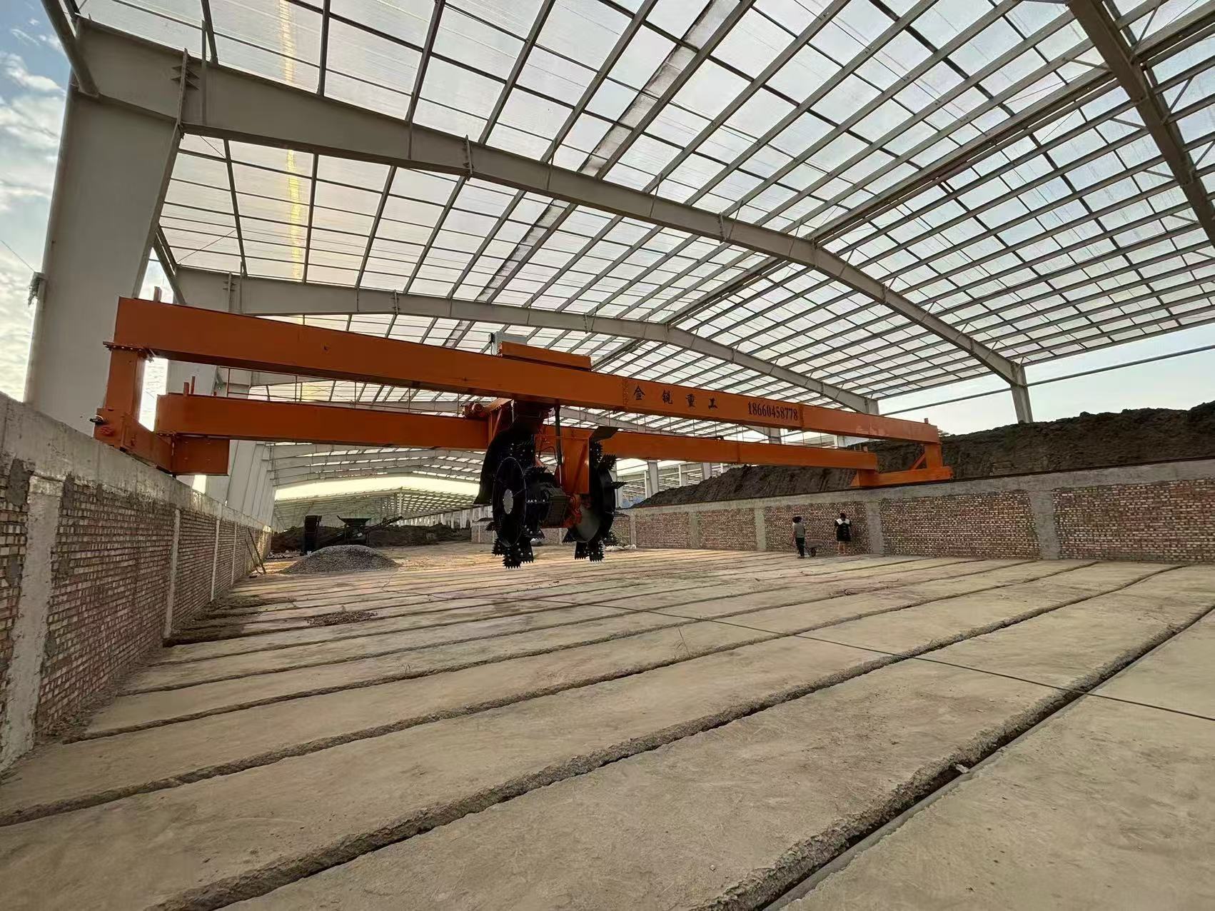 Large disc type hydraulic lifting and turning machine
