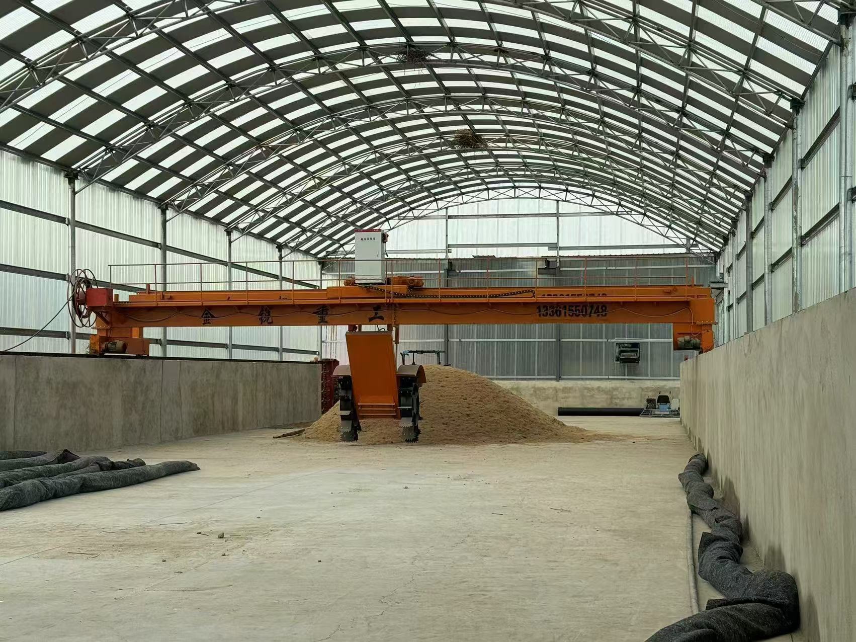 Large disc type hydraulic lifting and turning machine